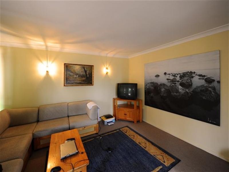 1 and 2 68 Hursley Road, Newtown QLD 4350