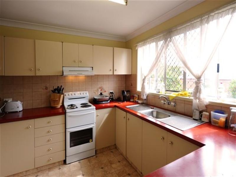 1 and 2 68 Hursley Road, Newtown QLD 4350