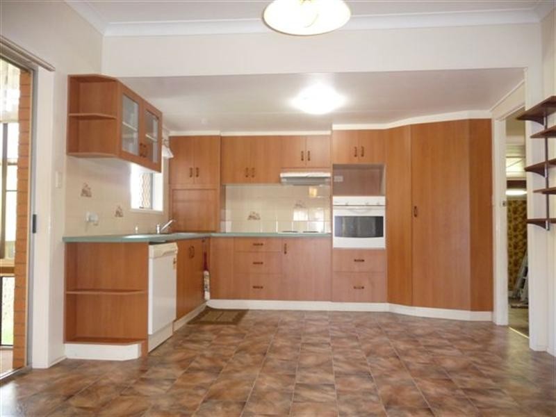 4 Merritt Street, Harristown QLD 4350