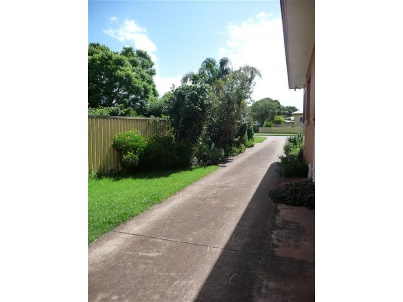 4 Merritt Street, Harristown QLD 4350