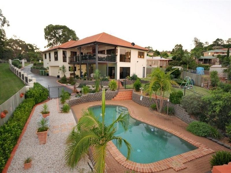 18 Trafalgar Street, Middle Ridge QLD 4350