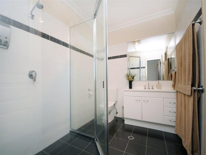 18 Trafalgar Street, Middle Ridge QLD 4350