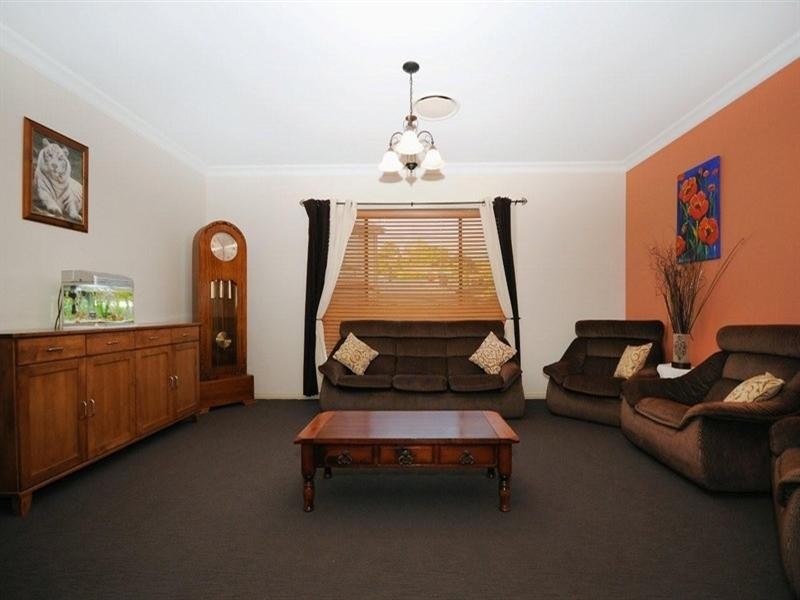 18 Trafalgar Street, Middle Ridge QLD 4350