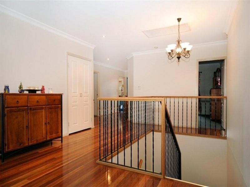 18 Trafalgar Street, Middle Ridge QLD 4350