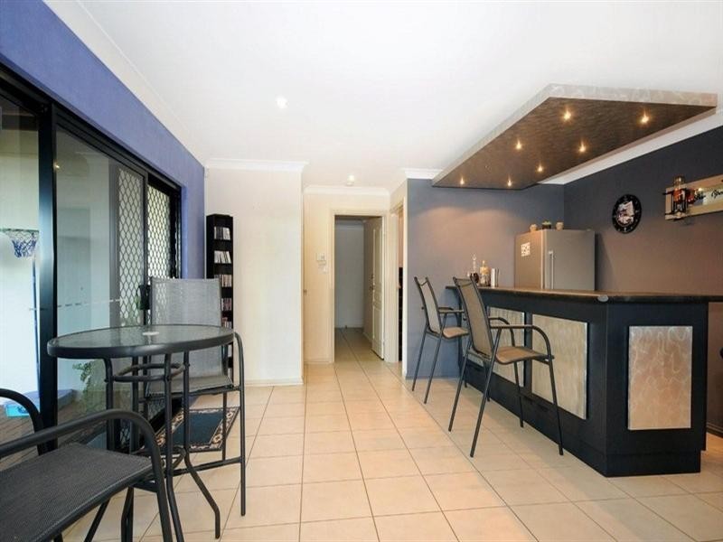 18 Trafalgar Street, Middle Ridge QLD 4350