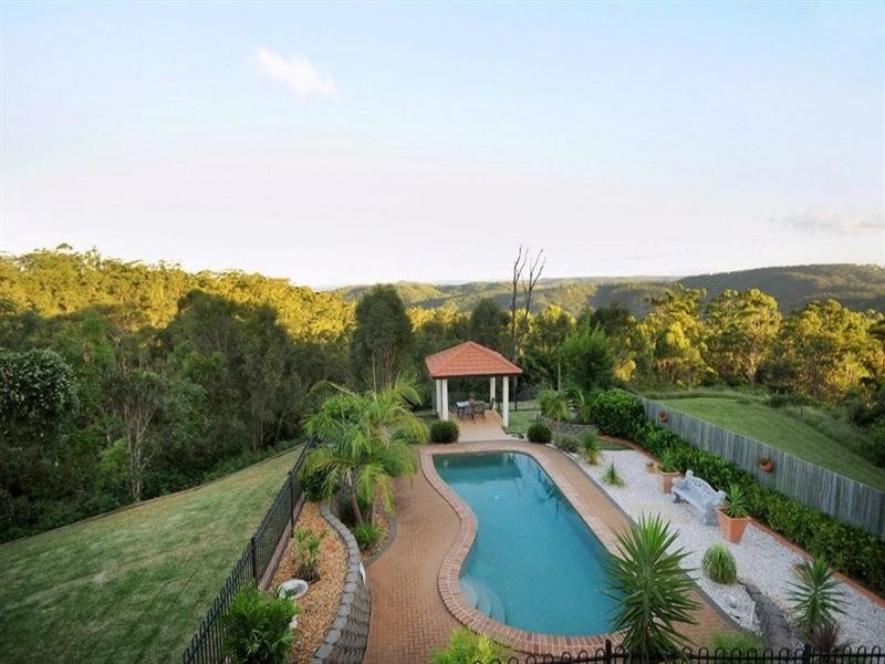 18 Trafalgar Street, Middle Ridge QLD 4350