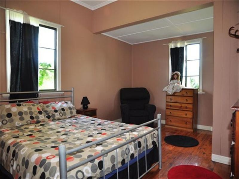 10 Short Street, South Toowoomba QLD 4350