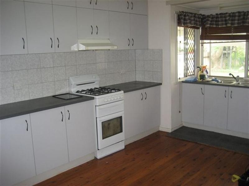 36 Monash Street, Newtown QLD 4350