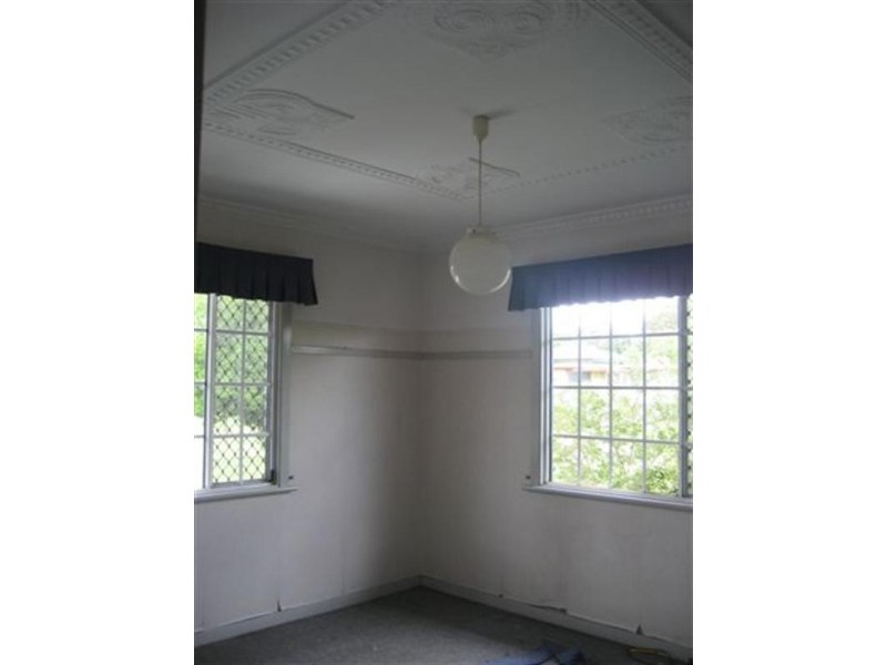 36 Monash Street, Newtown QLD 4350