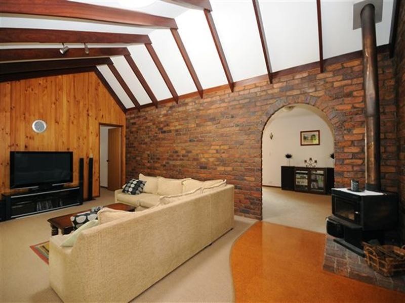 3 Carlyle Court, Middle Ridge QLD 4350