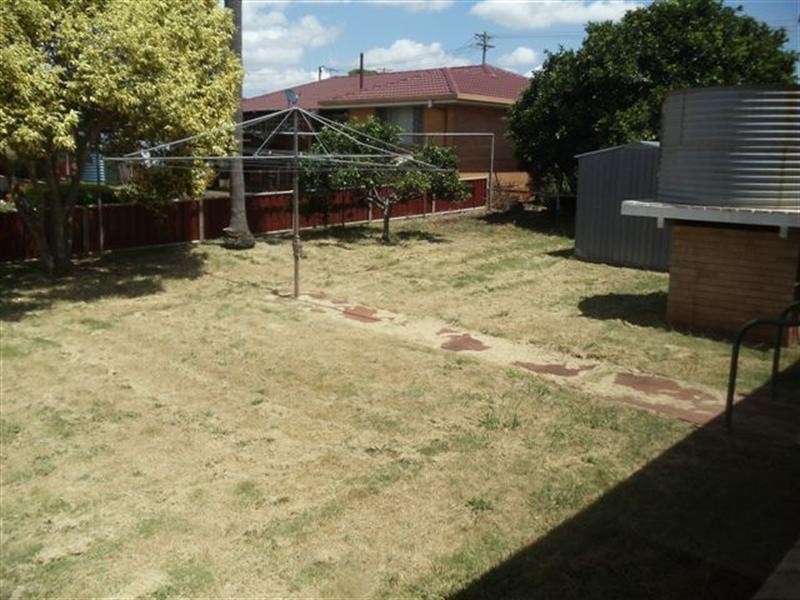 4 Corriedale Crescent, Harristown QLD 4350
