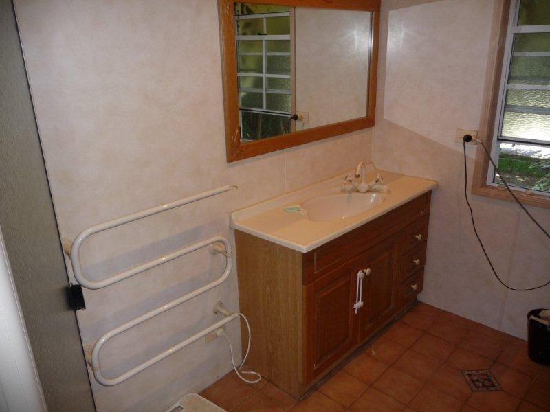 52 Monash Street, Newtown QLD 4350