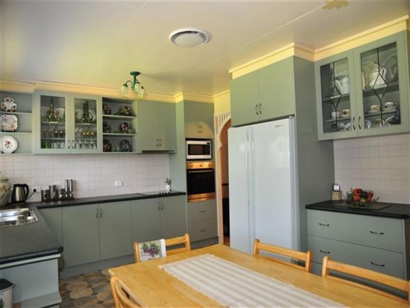 452 Meringandan Road, Kleinton QLD 4352