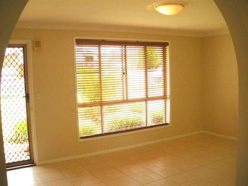 7 Diane Court, Centenary Heights QLD 4350