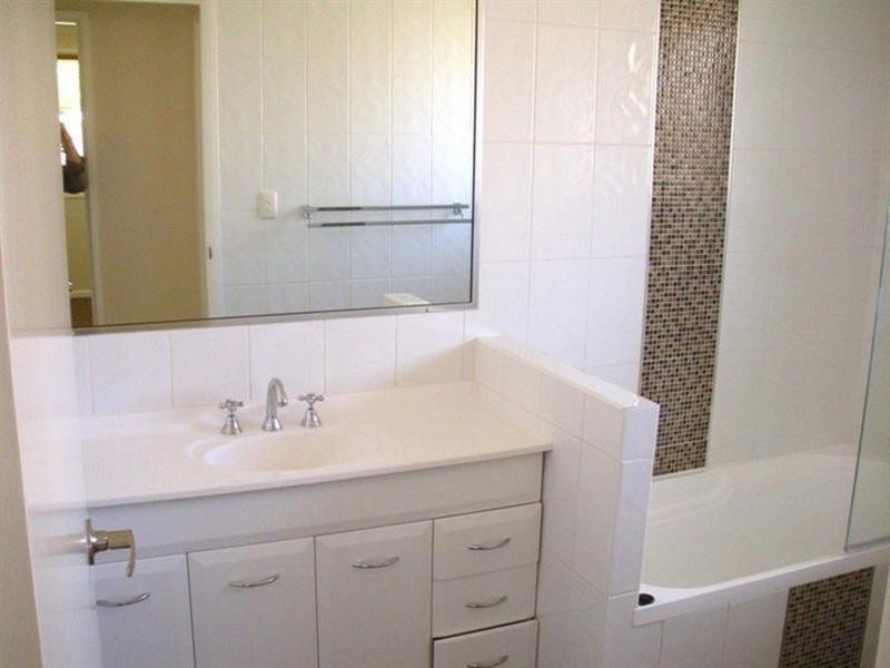 7 Diane Court, Centenary Heights QLD 4350