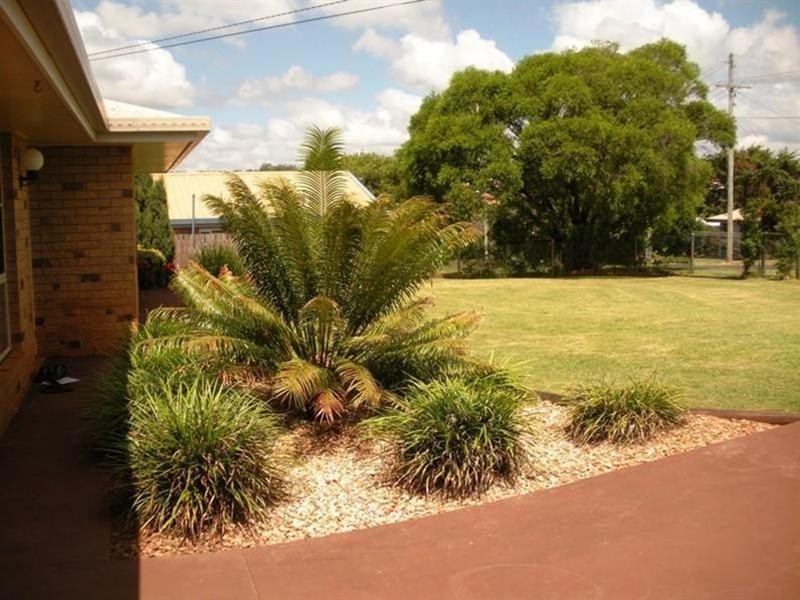 7 Diane Court, Centenary Heights QLD 4350