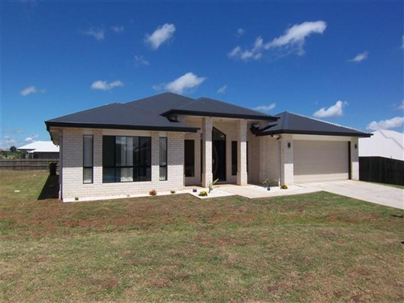 23 Honeyeater Drive, Highfields QLD 4352