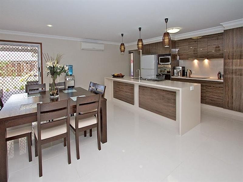 27 Sommariva Street, Westbrook QLD 4350