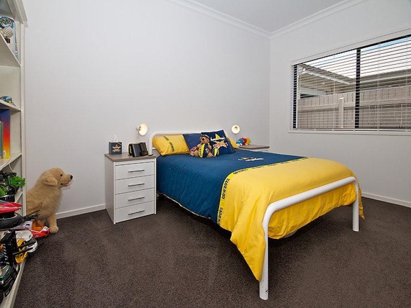 21 Fallon Drive, Middle Ridge QLD 4350