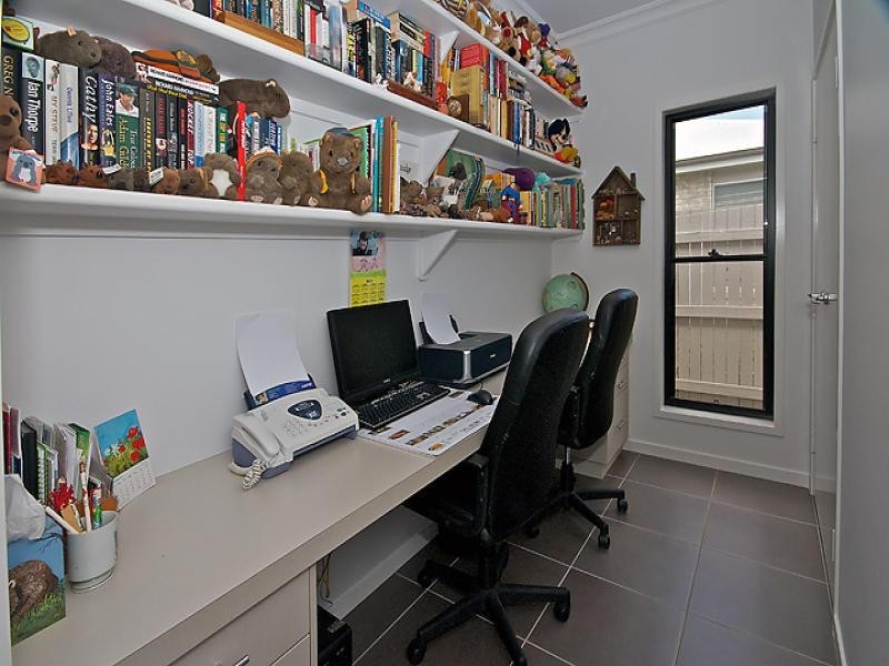 21 Fallon Drive, Middle Ridge QLD 4350