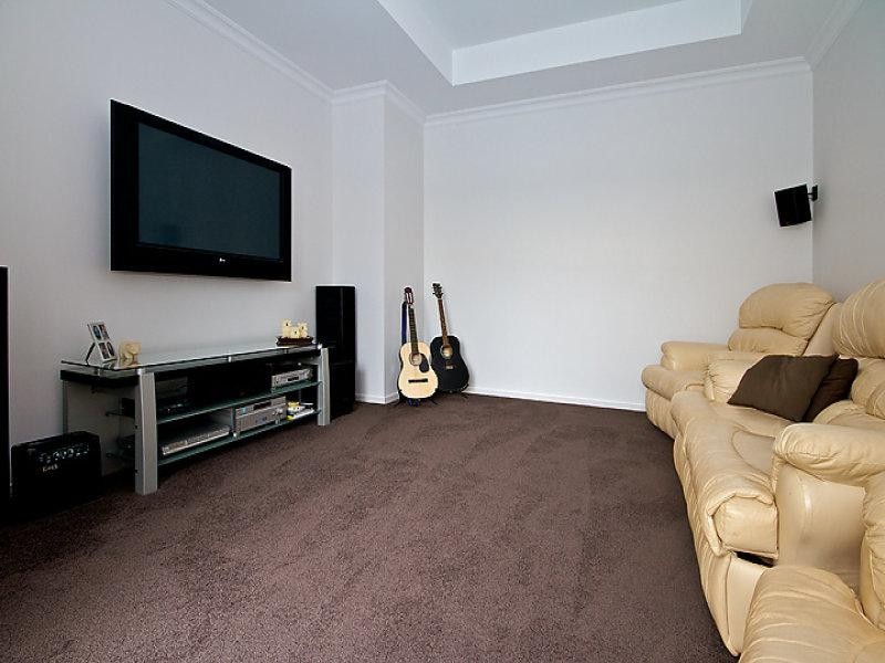 21 Fallon Drive, Middle Ridge QLD 4350