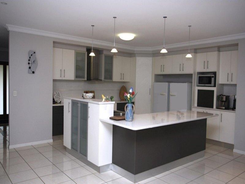 121 Aberdeen Street, Middle Ridge QLD 4350