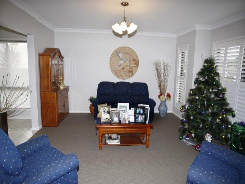 121 Aberdeen Street, Middle Ridge QLD 4350