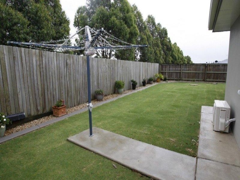 121 Aberdeen Street, Middle Ridge QLD 4350