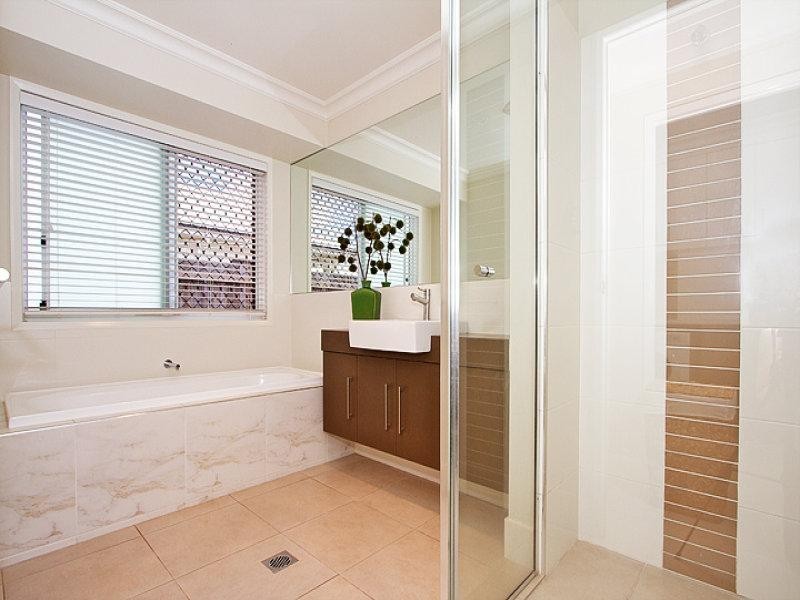 20 Fallon Drive, Middle Ridge QLD 4350