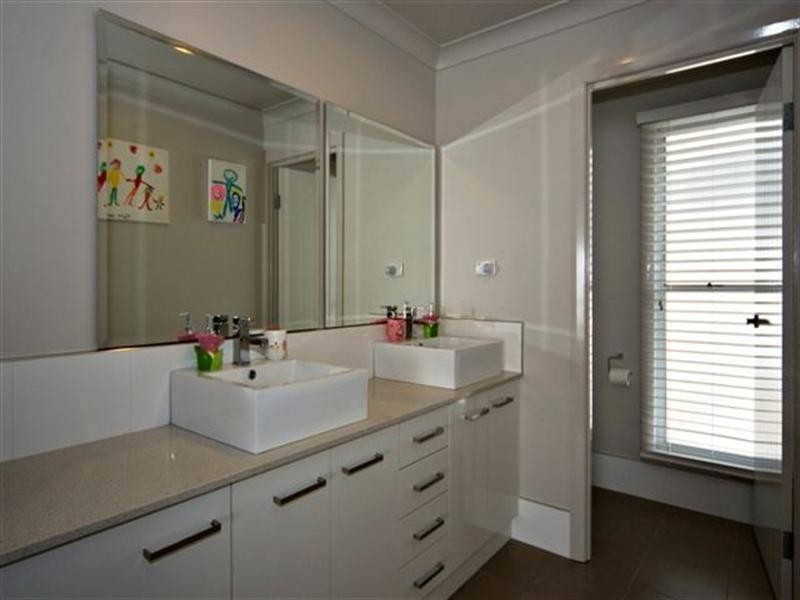 Middle Ridge QLD 4350