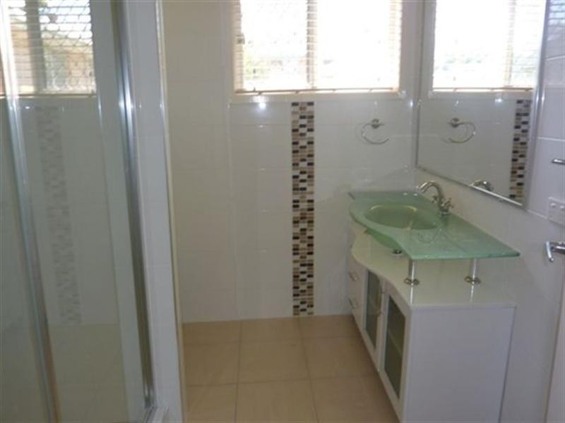 2/24 Wentworth Street, Centenary Heights QLD 4350