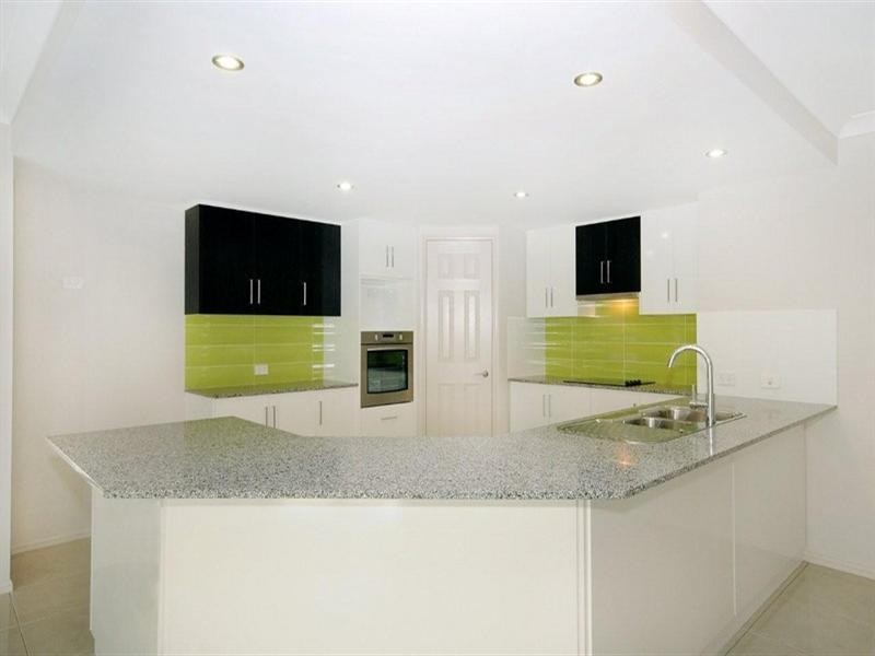 63 Wood Drive, Middle Ridge QLD 4350