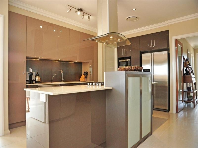 67 Wood Drive, Middle Ridge QLD 4350