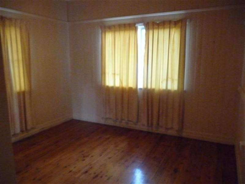 18 Whichello Street, Newtown QLD 4350