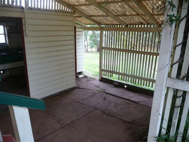 18 Whichello Street, Newtown QLD 4350