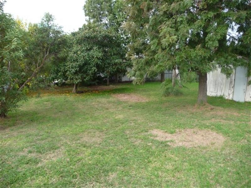 18 Whichello Street, Newtown QLD 4350