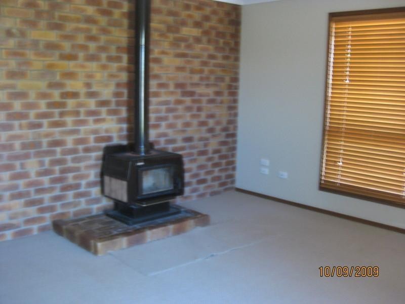 19 Kratzmann Court, Kearneys Spring QLD 4350