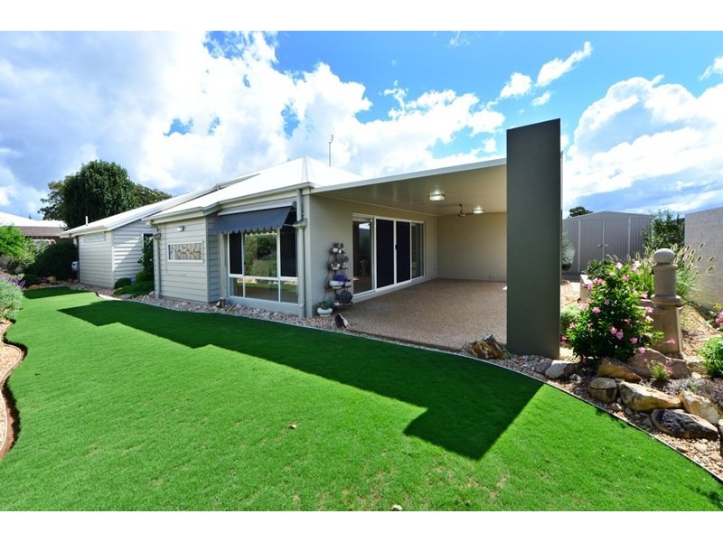 34 Saba Court, Middle Ridge QLD 4350