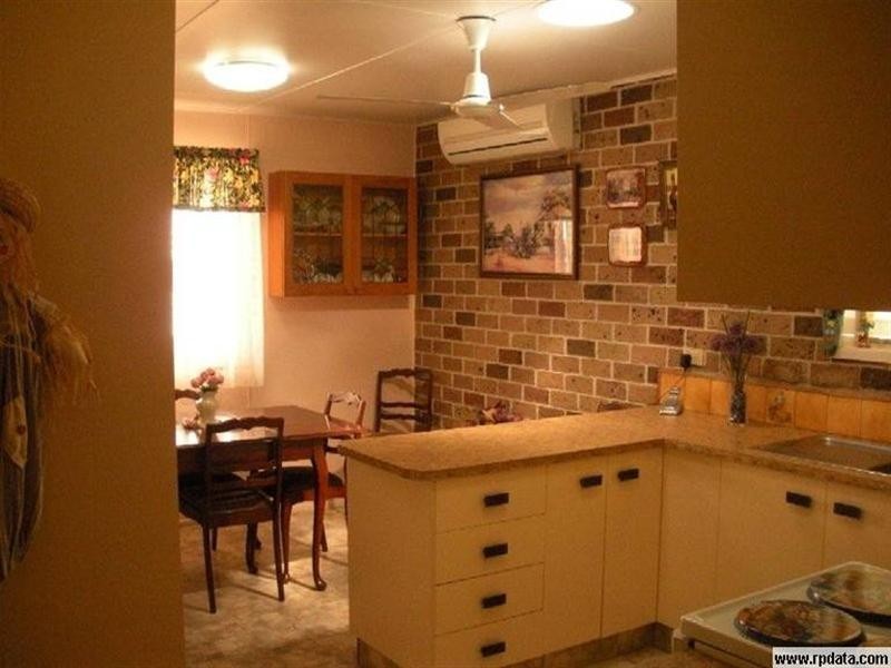 Kearneys Spring QLD 4350