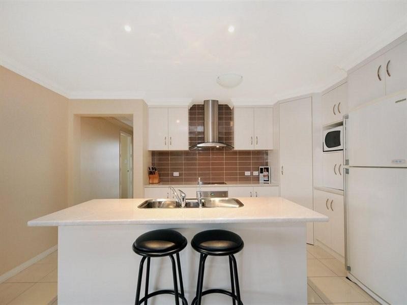 2 Stedman Street, Middle Ridge QLD 4350