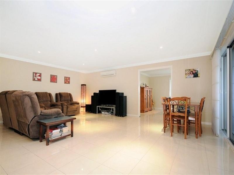 2 Stedman Street, Middle Ridge QLD 4350