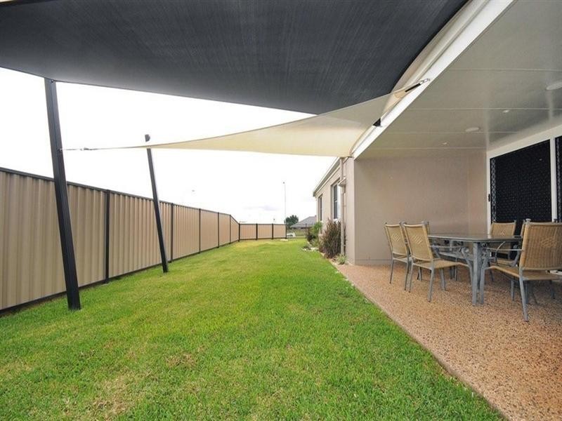 2 Stedman Street, Middle Ridge QLD 4350