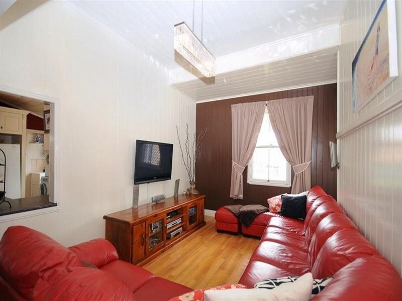 69 Hill Street, Newtown QLD 4350