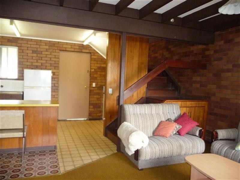 12/177a West Street, Newtown QLD 4350