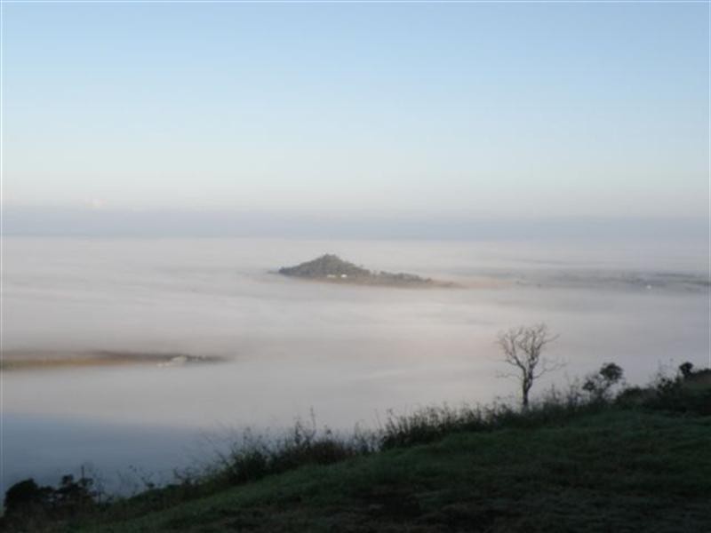 4 West View Court, Glencoe QLD 4352