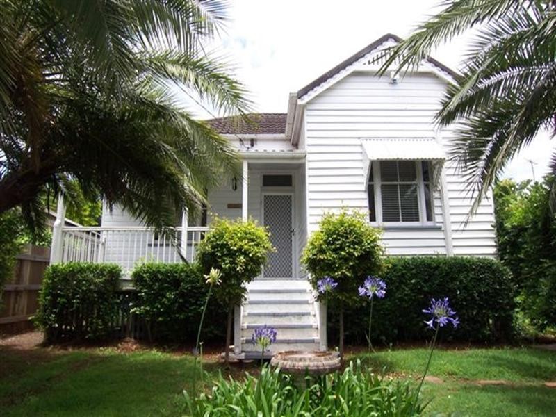 130 Mackenzie Street, East Toowoomba QLD 4350