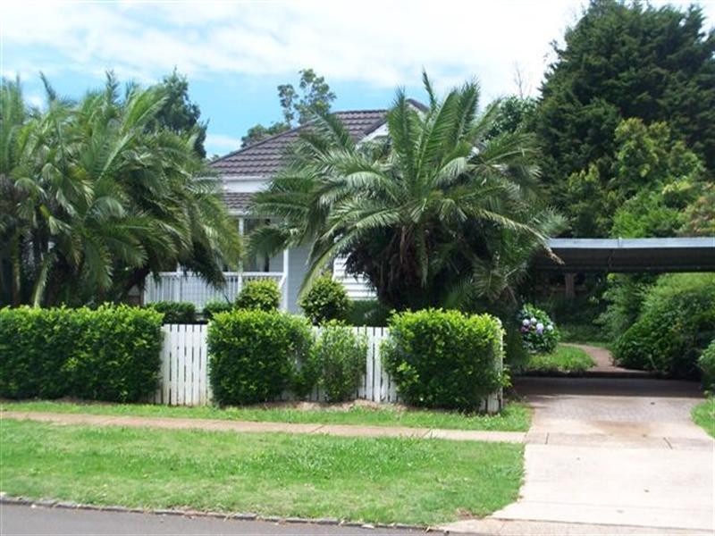130 Mackenzie Street, East Toowoomba QLD 4350