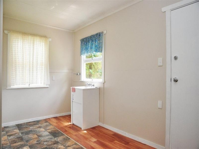 27 Albert Street, Newtown QLD 4350