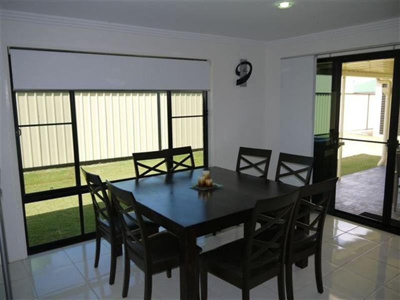 18 Wellington Street, Wyreema QLD 4352