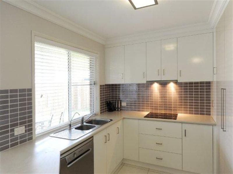 6 Roy Close, Westbrook QLD 4350